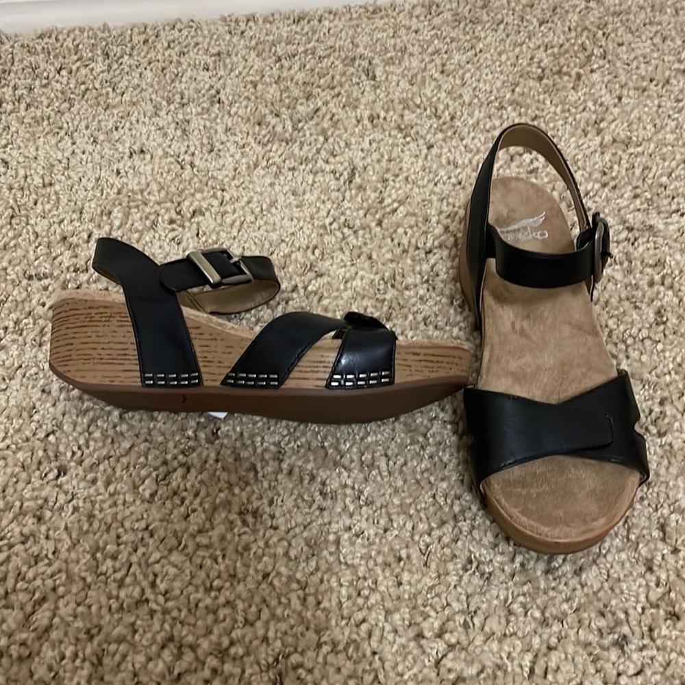 New Dansko Sandals size 36.